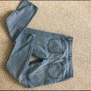 Relaxed Boyfriend Jeans